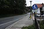 Fußgänger sollten doch nicht gerade den Gehweg benutzen.